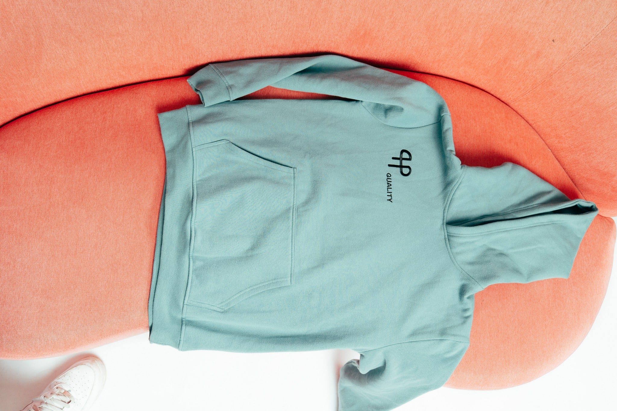 Sweat Vert à capuche "Jardin Fleuri"