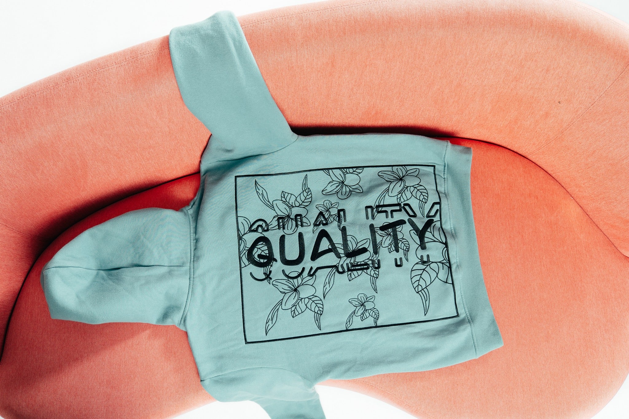 Sweat Vert à capuche "Jardin Fleuri"